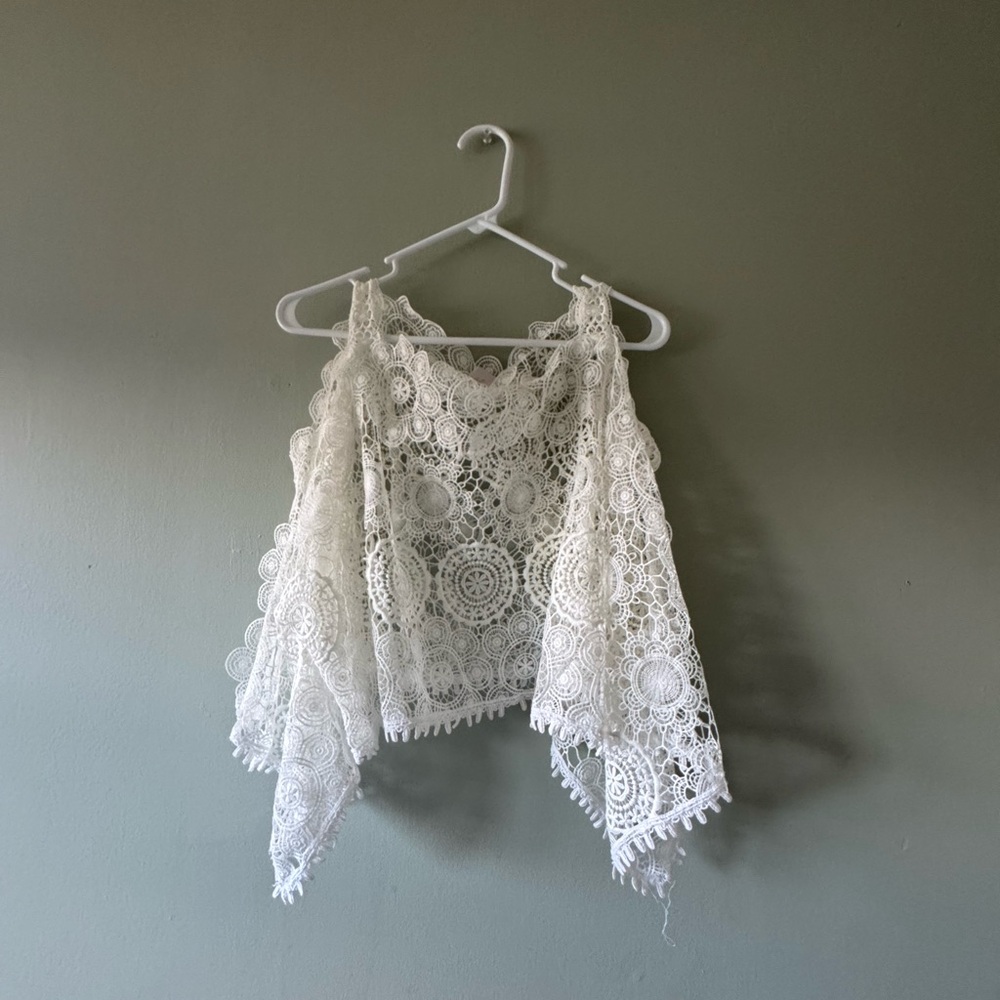 Elegant White Lace Women Top